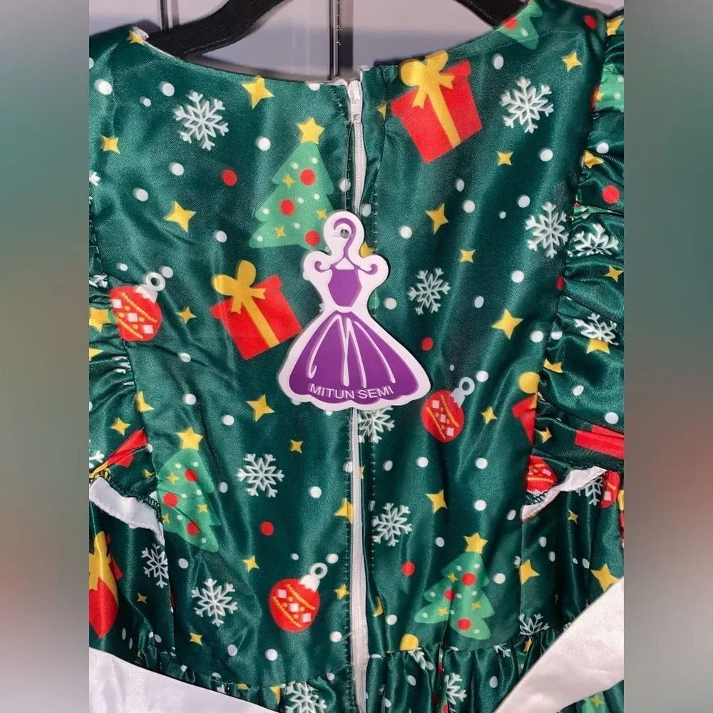 Girl’s sleeveless green dress with Christmas print and lace at the waist NWT